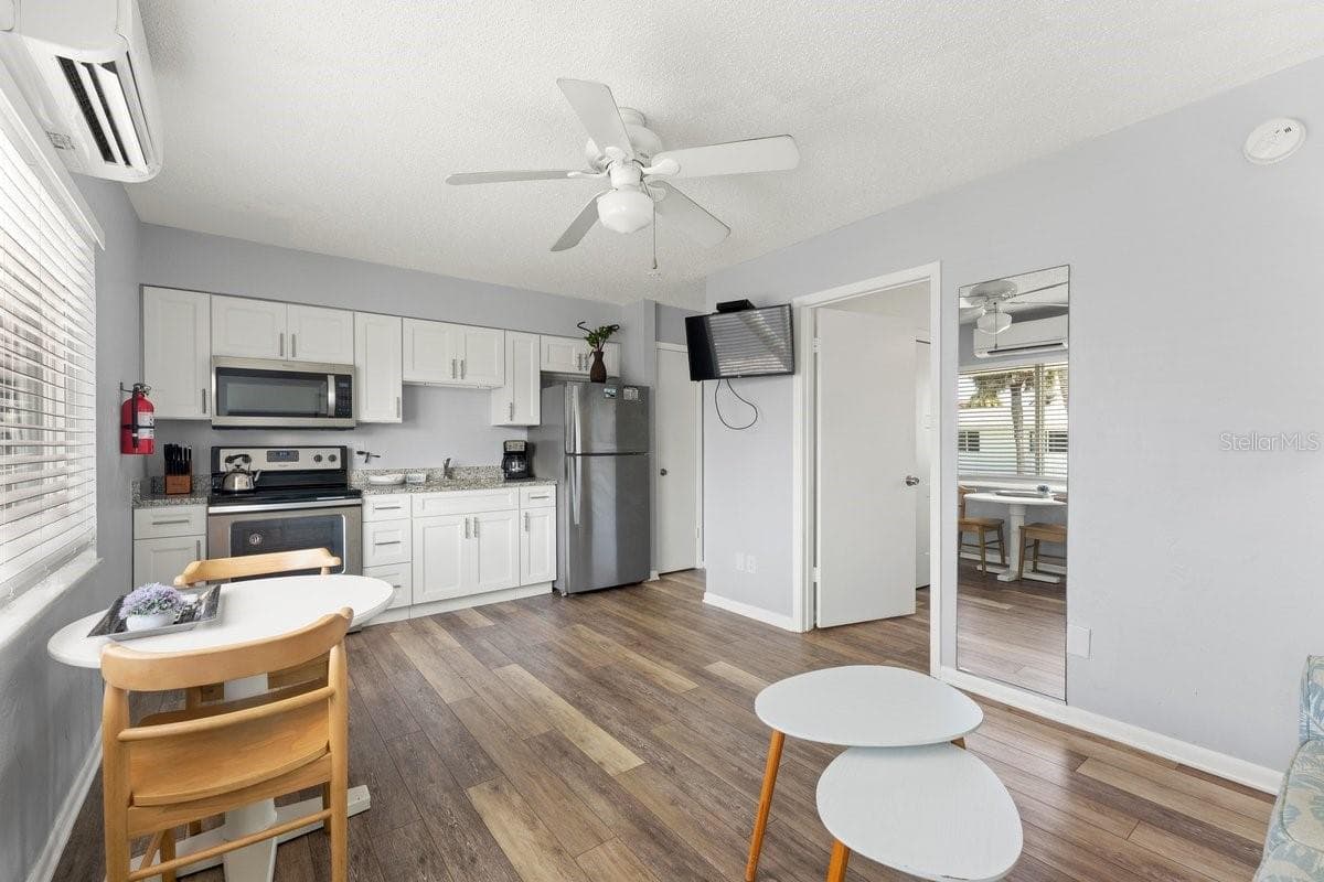 1708 ATLANTIC AVENUE — photo 84 of 88