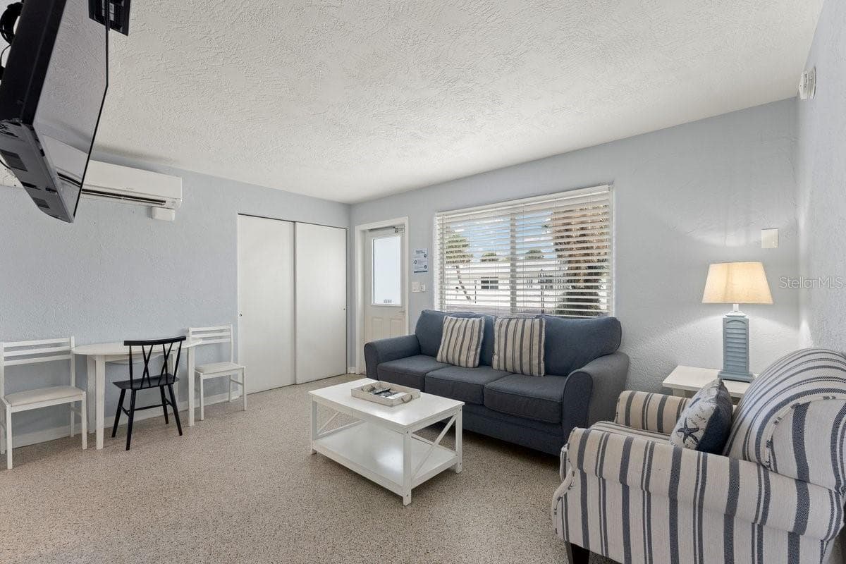 1708 ATLANTIC AVENUE — photo 17 of 88