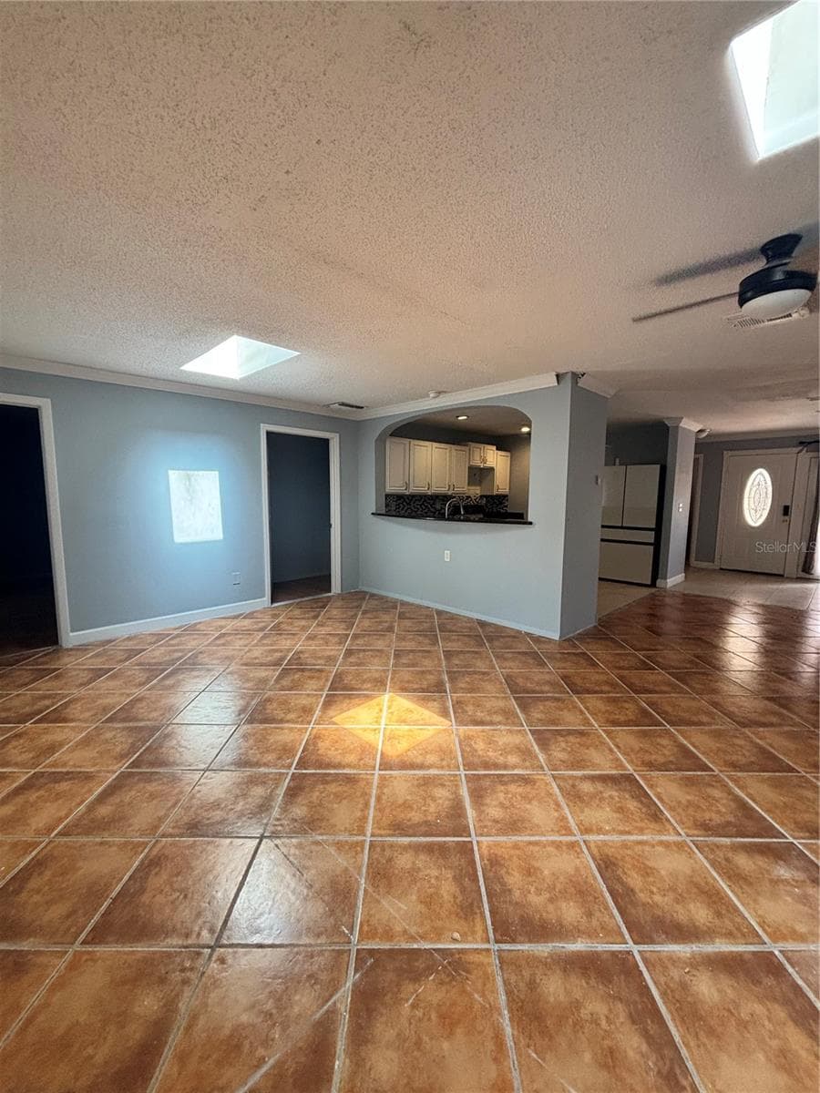 2487 HARBOUR WAY — photo 8 of 13