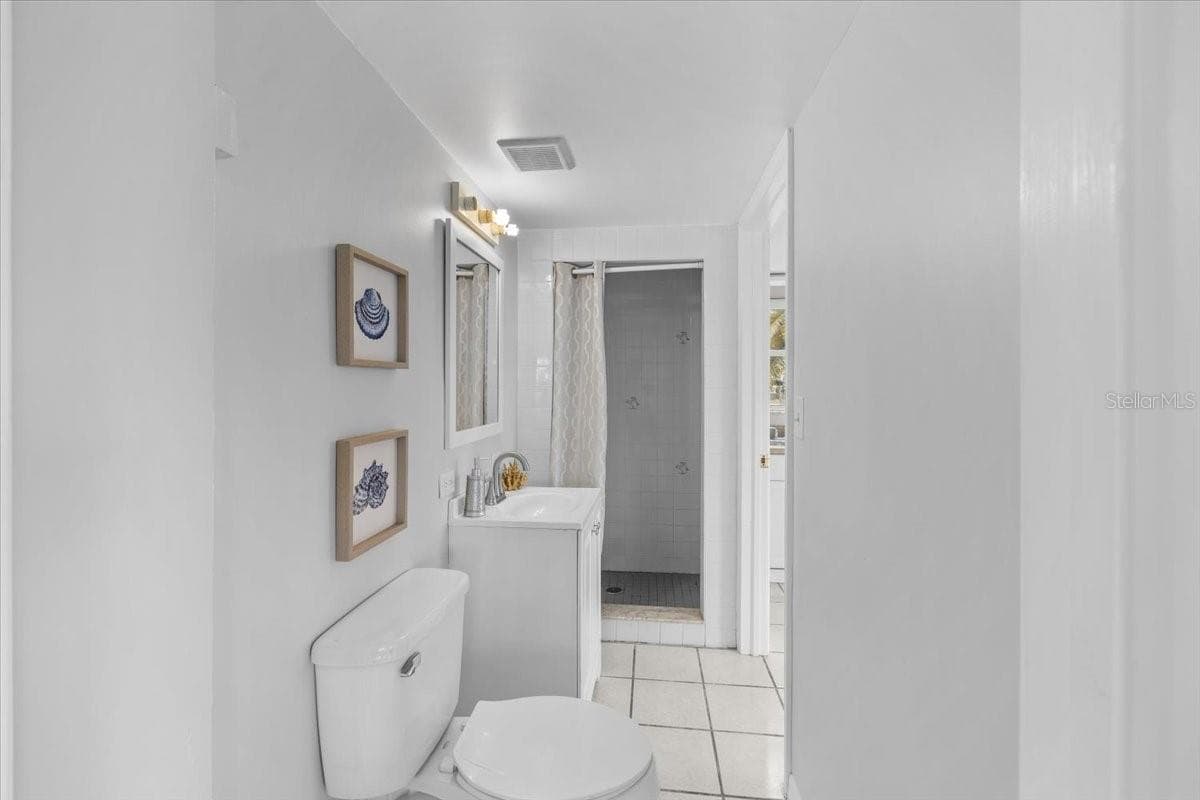 4365 4TH ISLE DRIVE — photo 34 of 52