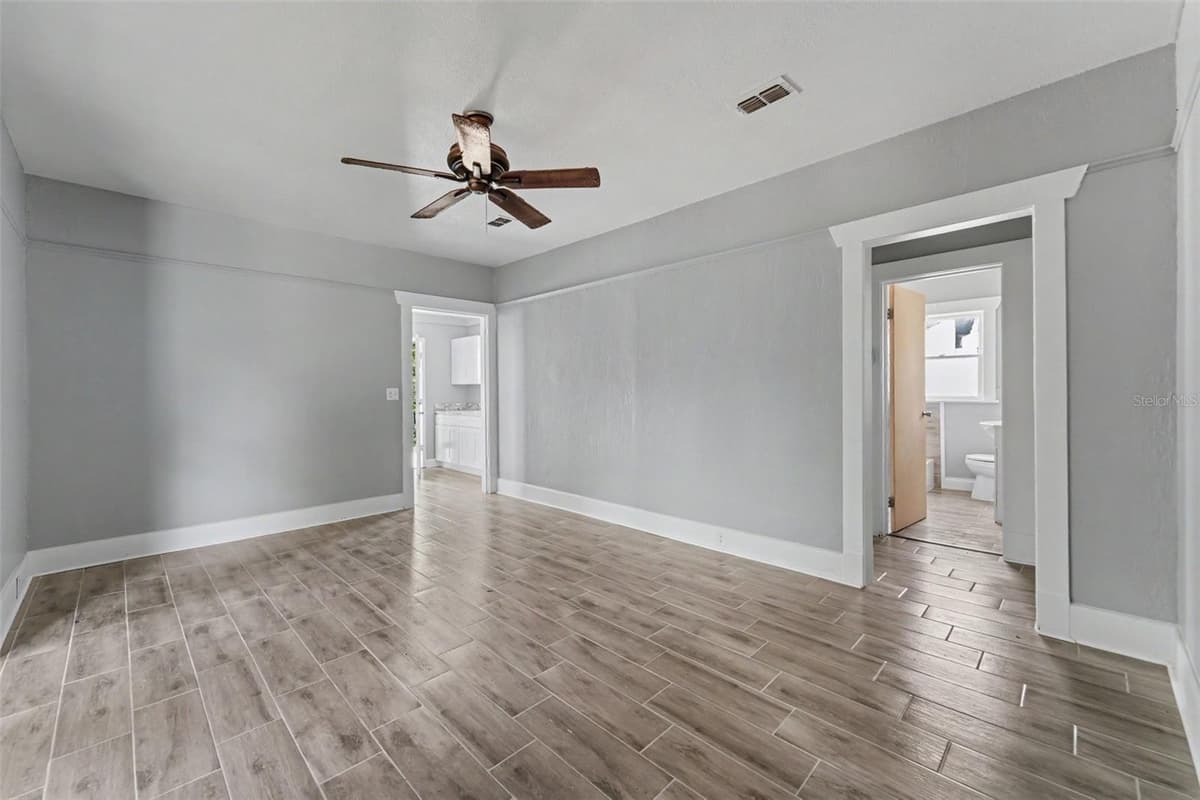 122 GARFIELD AVENUE — photo 5 of 23