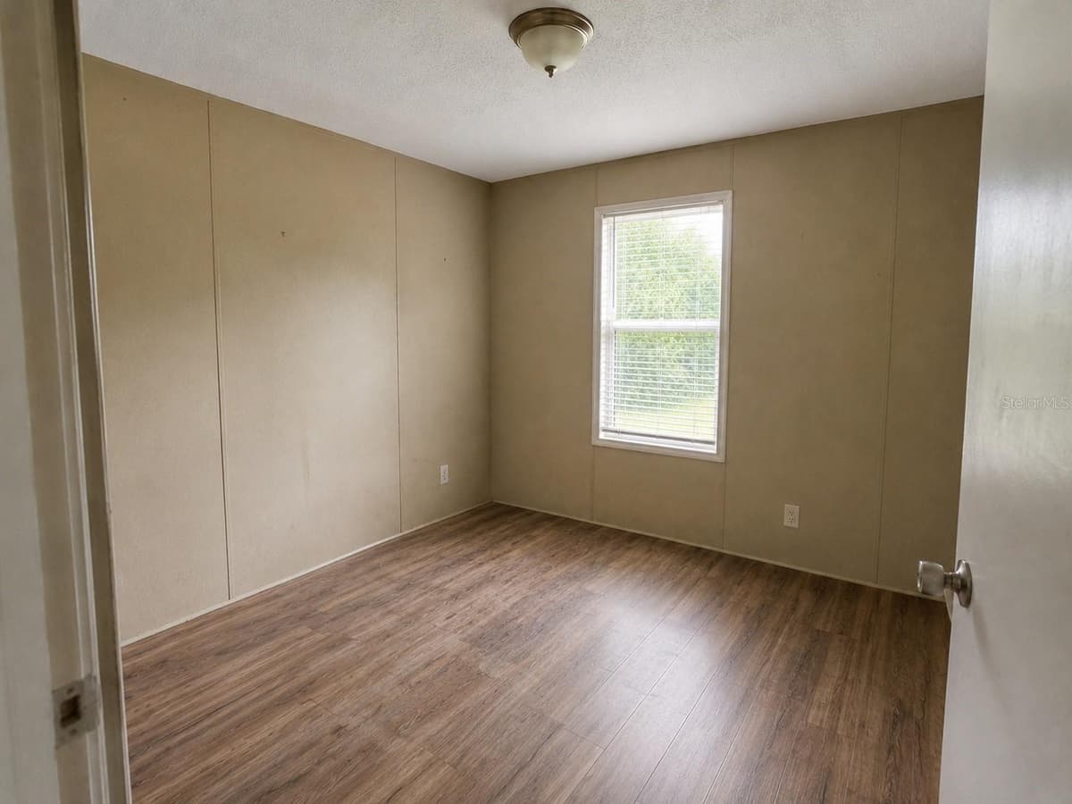 706 DAVID AVENUE — photo 14 of 23