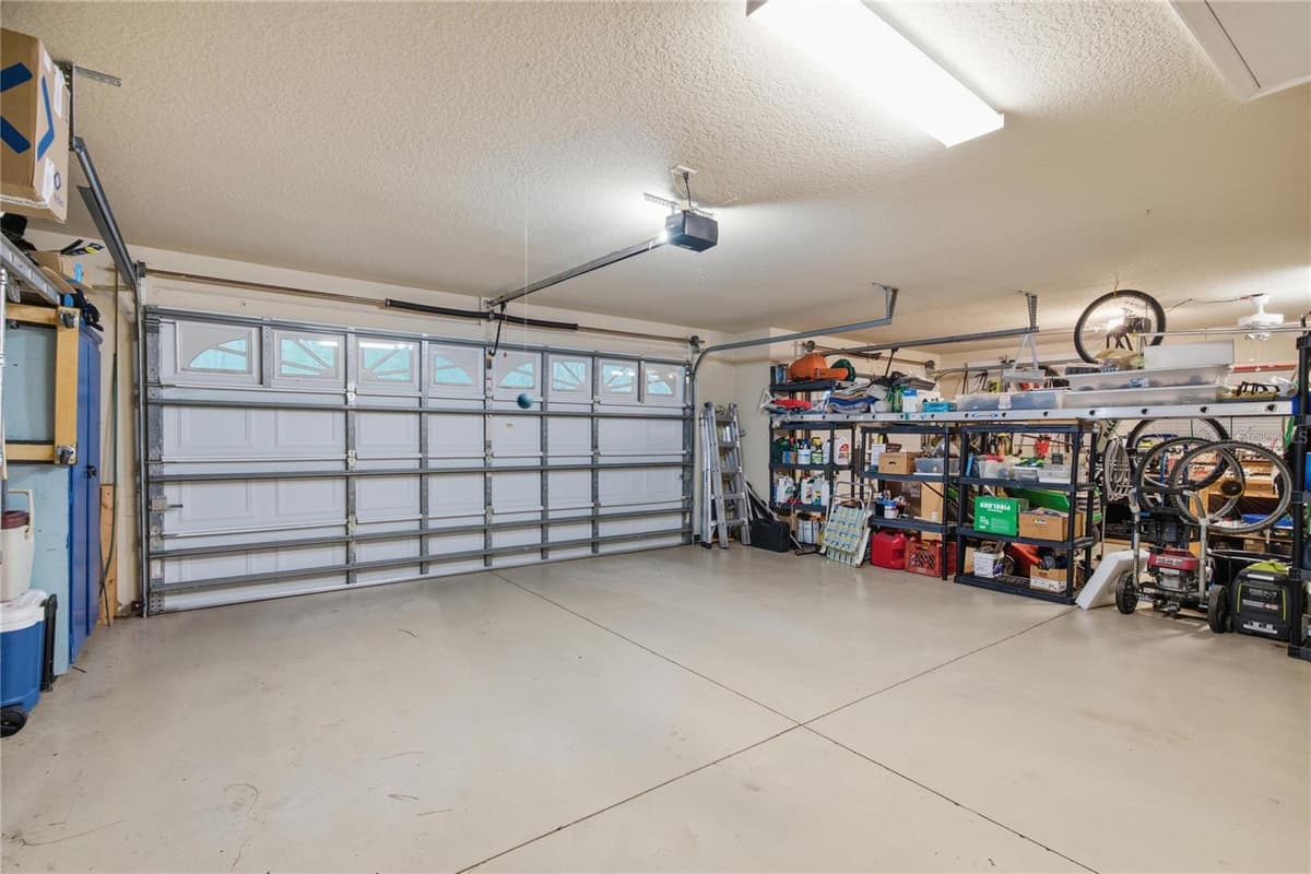 4 MILBARK DRIVE — photo 36 of 60