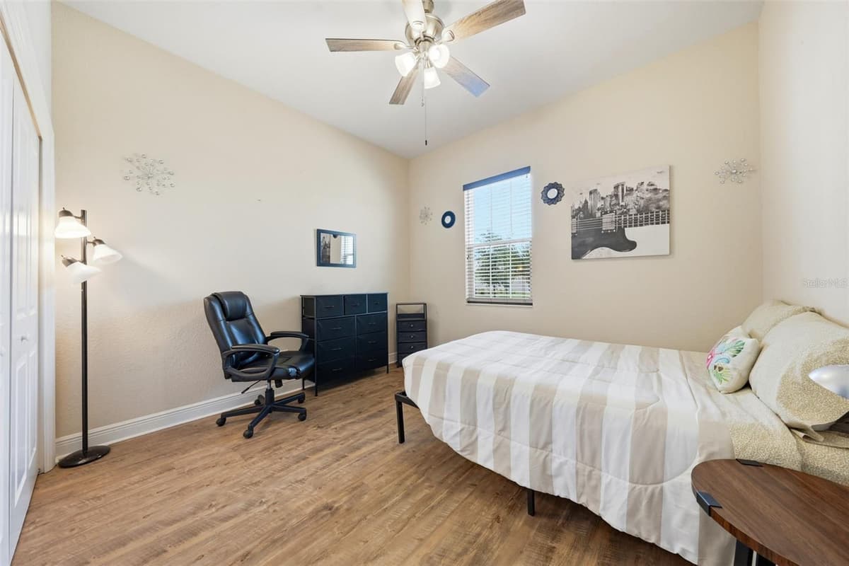 5011 BELTED KINGFISHER DRIVE — photo 12 of 65