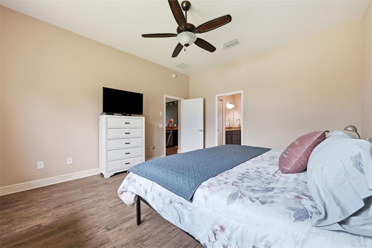 5011 BELTED KINGFISHER DRIVE — photo 32 of 65