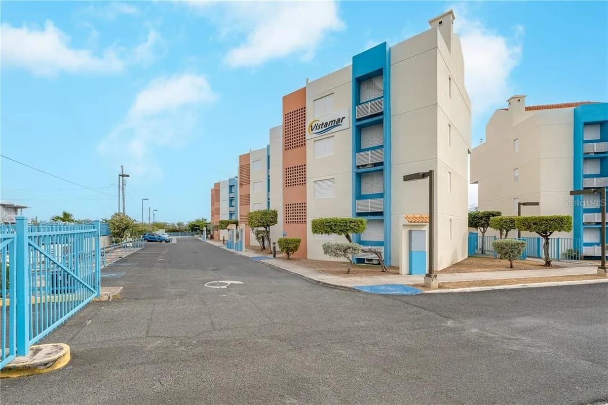 PR-301 CONDO. VISTAMAR EL COMBATE — photo 1 of 14