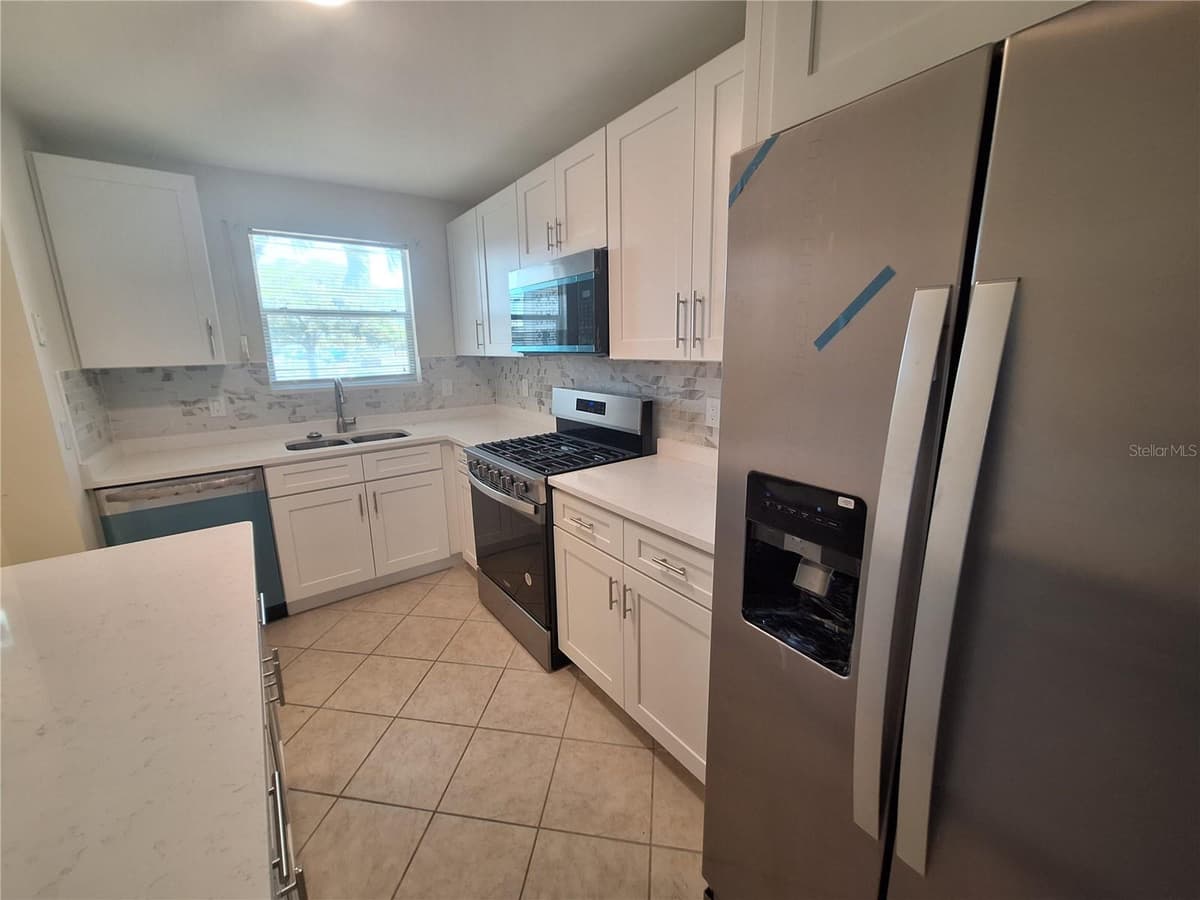 3128 59TH STREET — photo 4 of 26