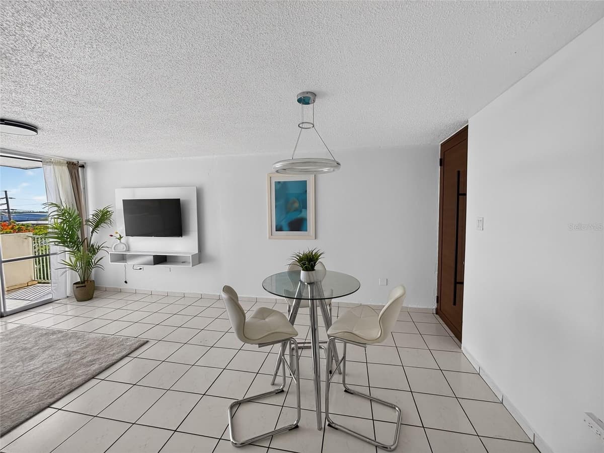 K CONDOMINIO INTERSUITES — photo 4 of 13