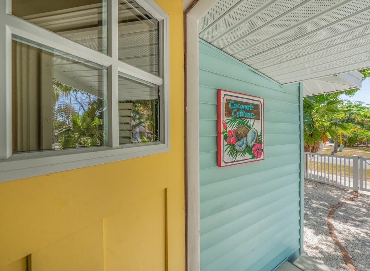 932 HIGHLAND AVENUE — photo 3 of 37
