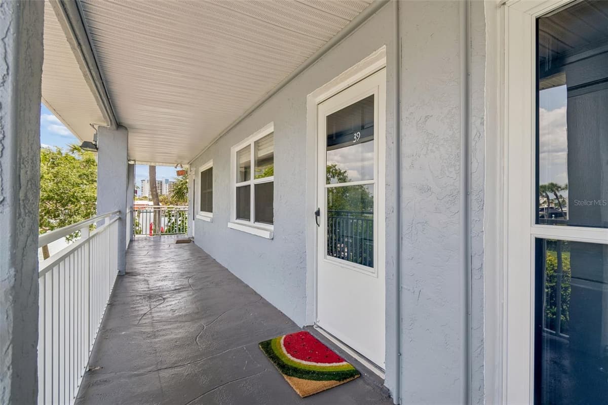 9715 HARRELL AVENUE — photo 4 of 30