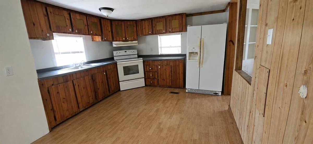 702 DAVID AVENUE — photo 3 of 23