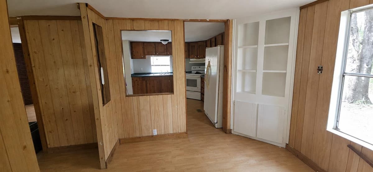 702 DAVID AVENUE — photo 7 of 23