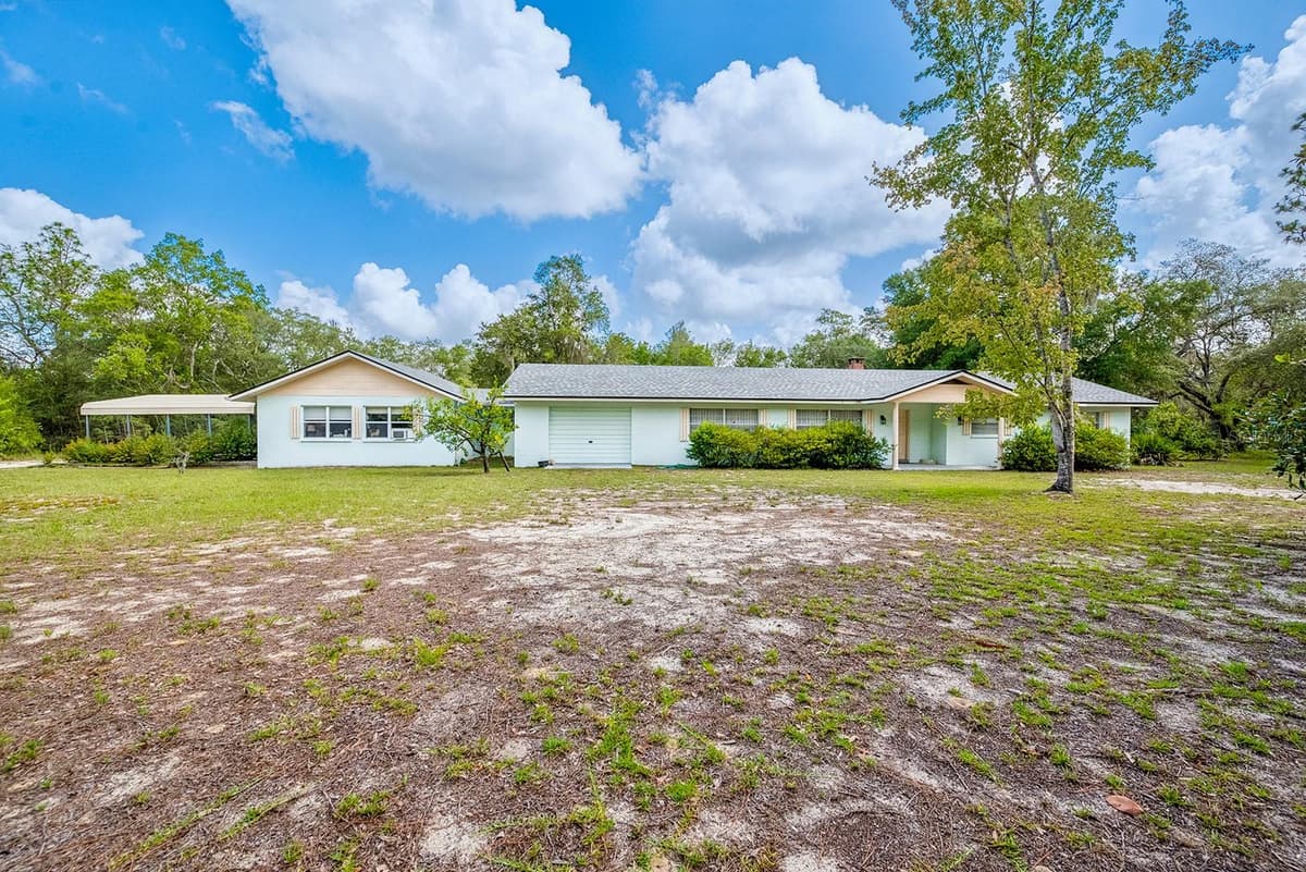 6267 CLANCE ROAD — photo 3 of 41