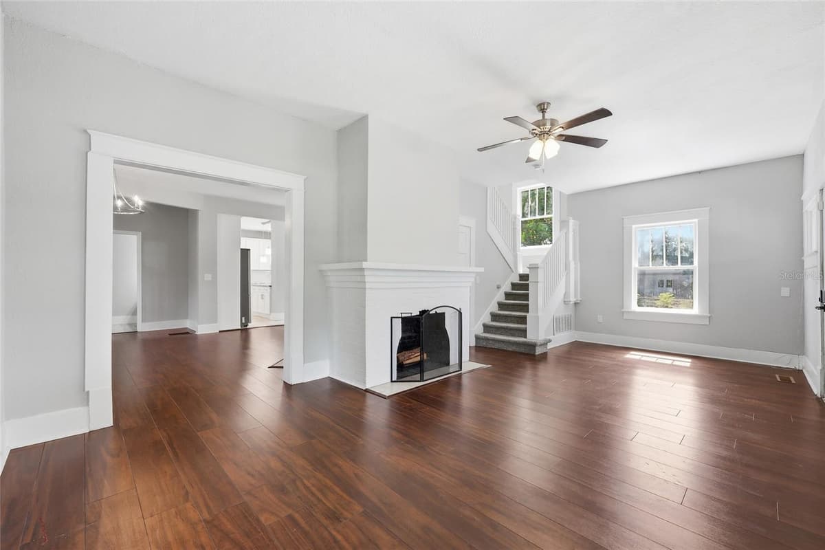 545 HAINES BOULEVARD — photo 4 of 28