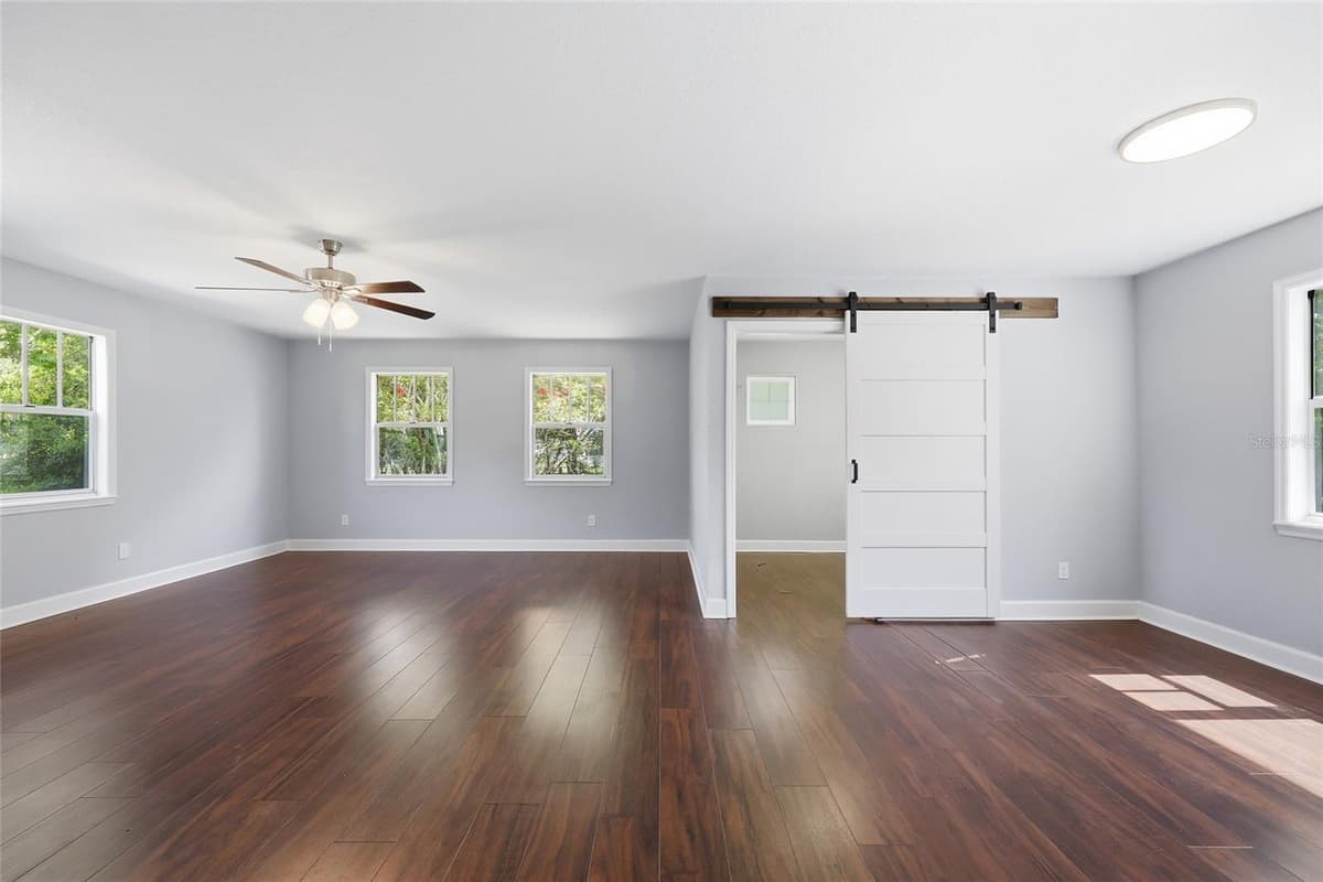 545 HAINES BOULEVARD — photo 6 of 28