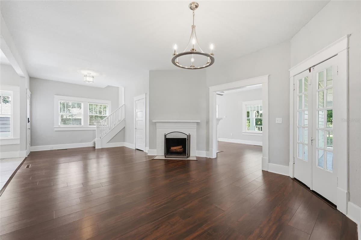 545 HAINES BOULEVARD — photo 5 of 28