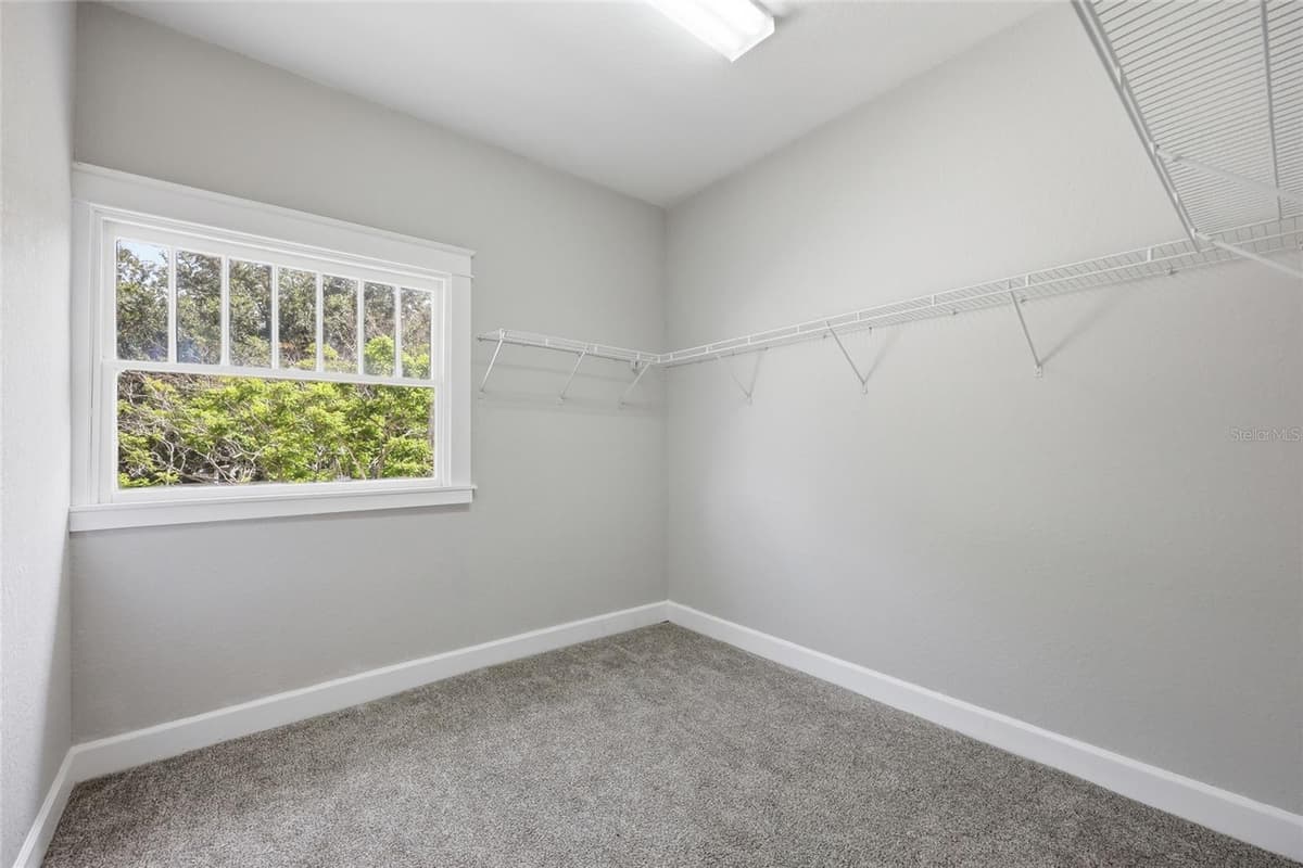 545 HAINES BOULEVARD — photo 11 of 28