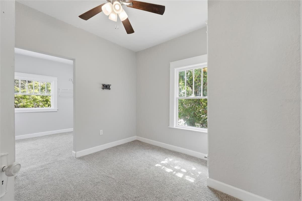 545 HAINES BOULEVARD — photo 10 of 28