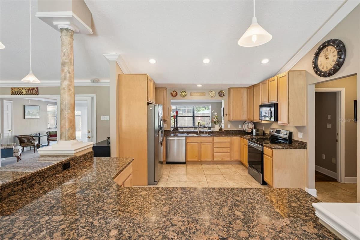 301 BRANTLEY HARBOR DRIVE — photo 10 of 48