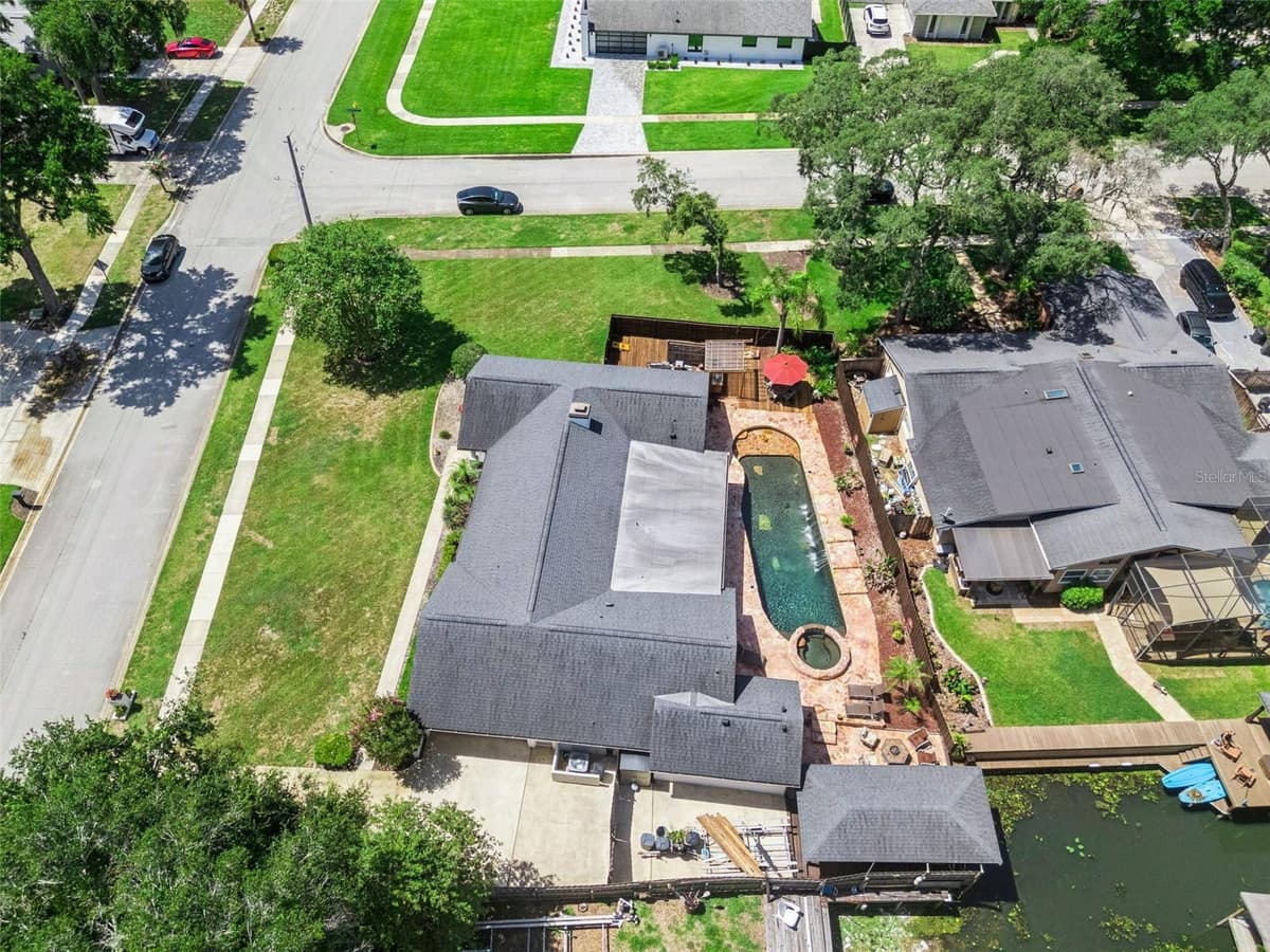 301 BRANTLEY HARBOR DRIVE — photo 41 of 48