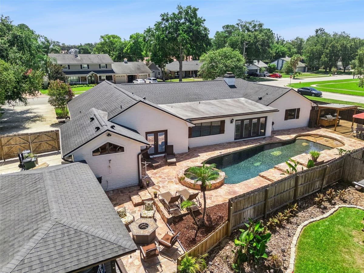 301 BRANTLEY HARBOR DRIVE — photo 39 of 48