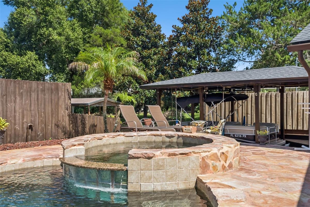 301 BRANTLEY HARBOR DRIVE — photo 30 of 48