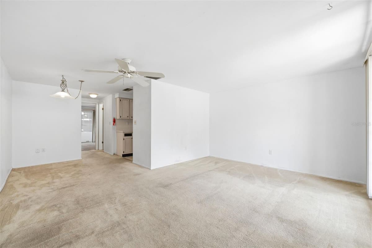 4209 TOUCHTON PLACE — photo 4 of 18