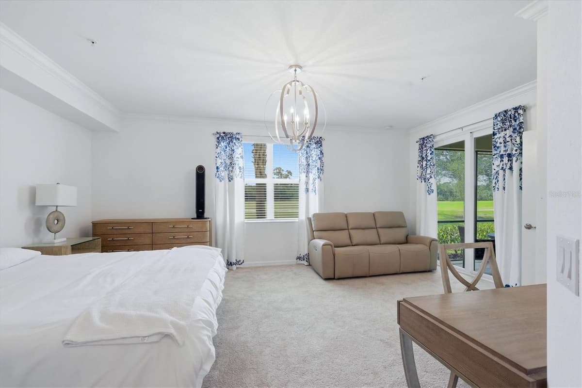 14648 SYCAMORE COURT — photo 18 of 47