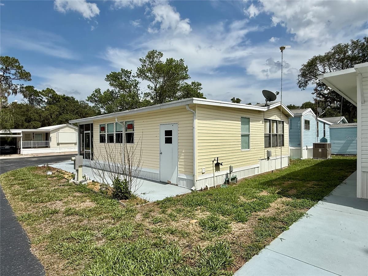 7360 INTERNATIONAL CIRCLE — photo 18 of 27