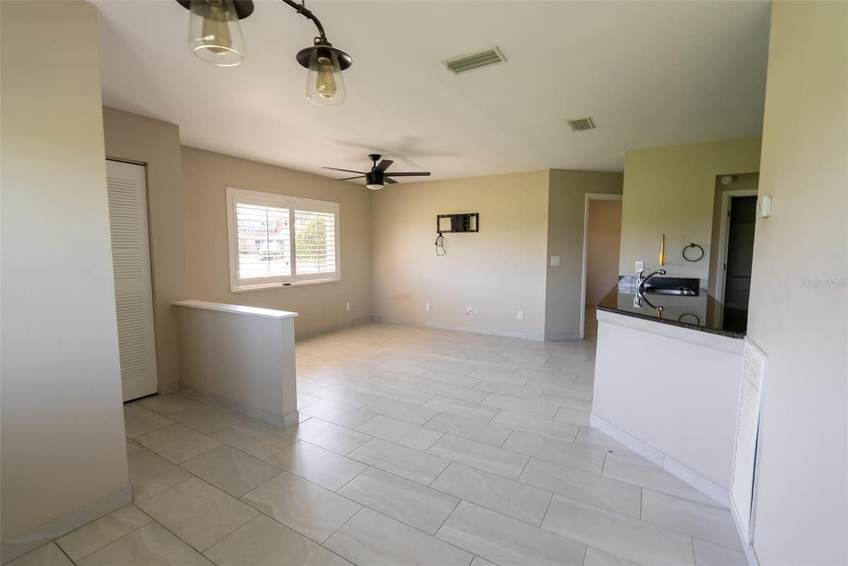 5203 WATERVIEW WAY — photo 5 of 15