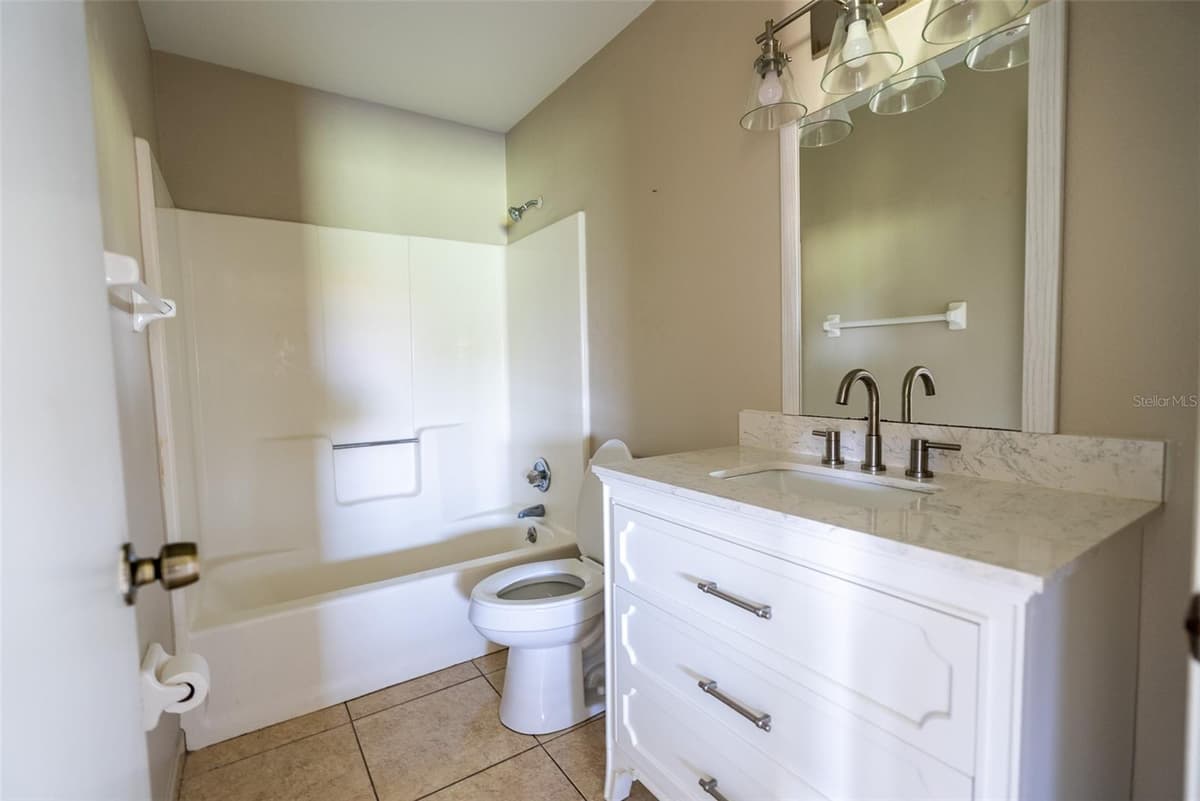 5203 WATERVIEW WAY — photo 11 of 15