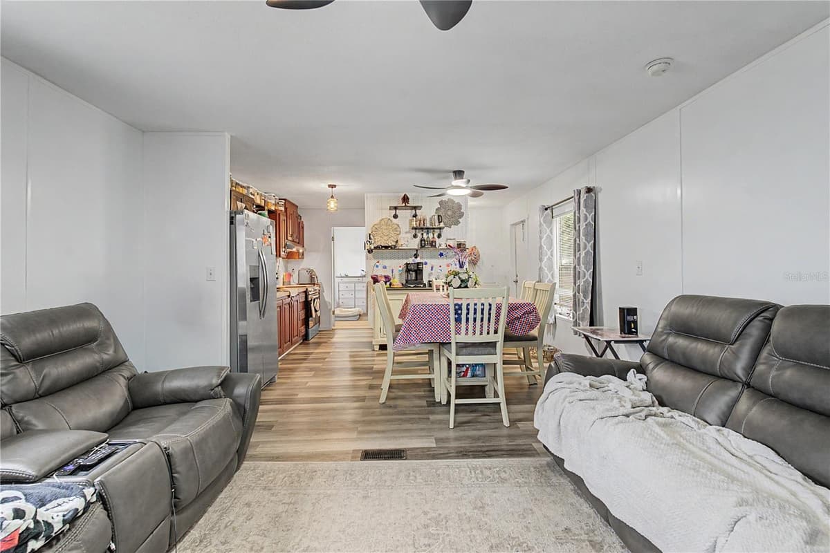 935 CRYSTAL GROVE POINT — photo 3 of 24