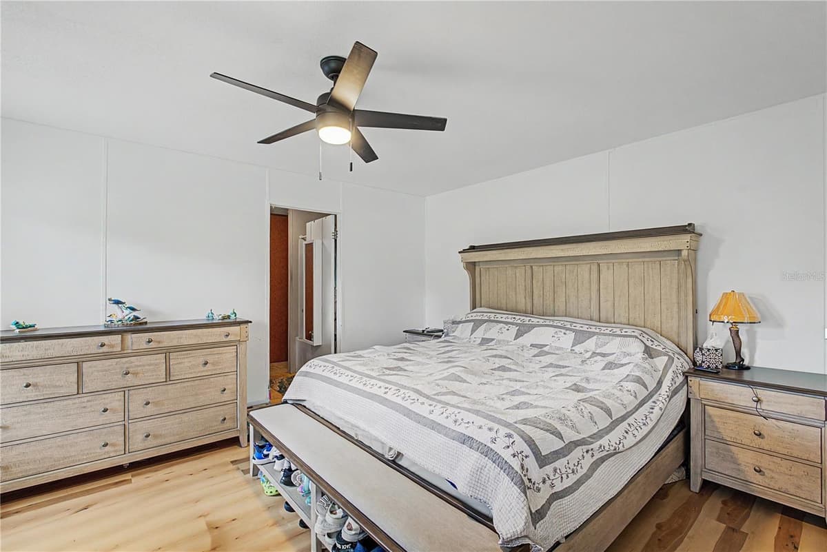 935 CRYSTAL GROVE POINT — photo 7 of 24