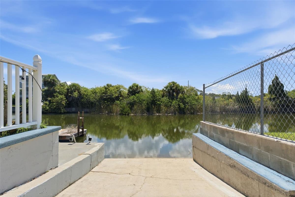 3250 ROSE ARBOR DRIVE — photo 3 of 59