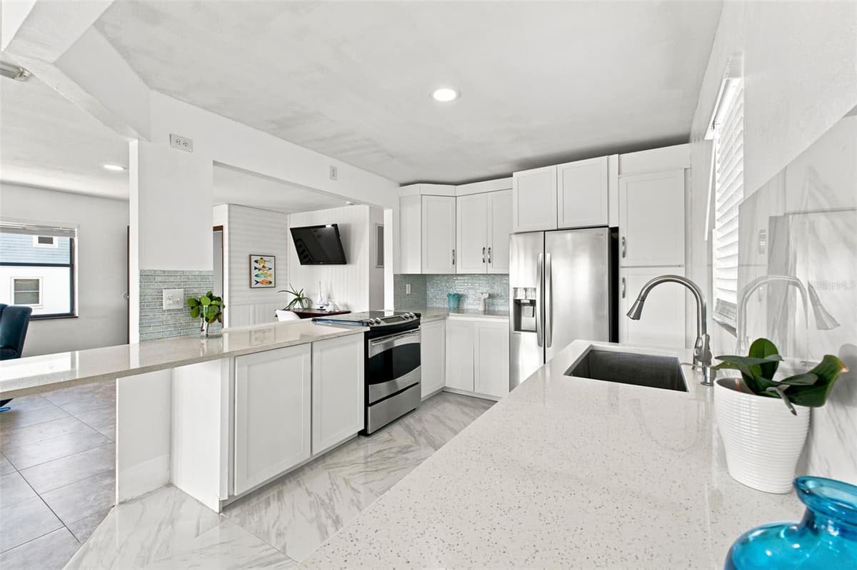 3250 ROSE ARBOR DRIVE — photo 5 of 59