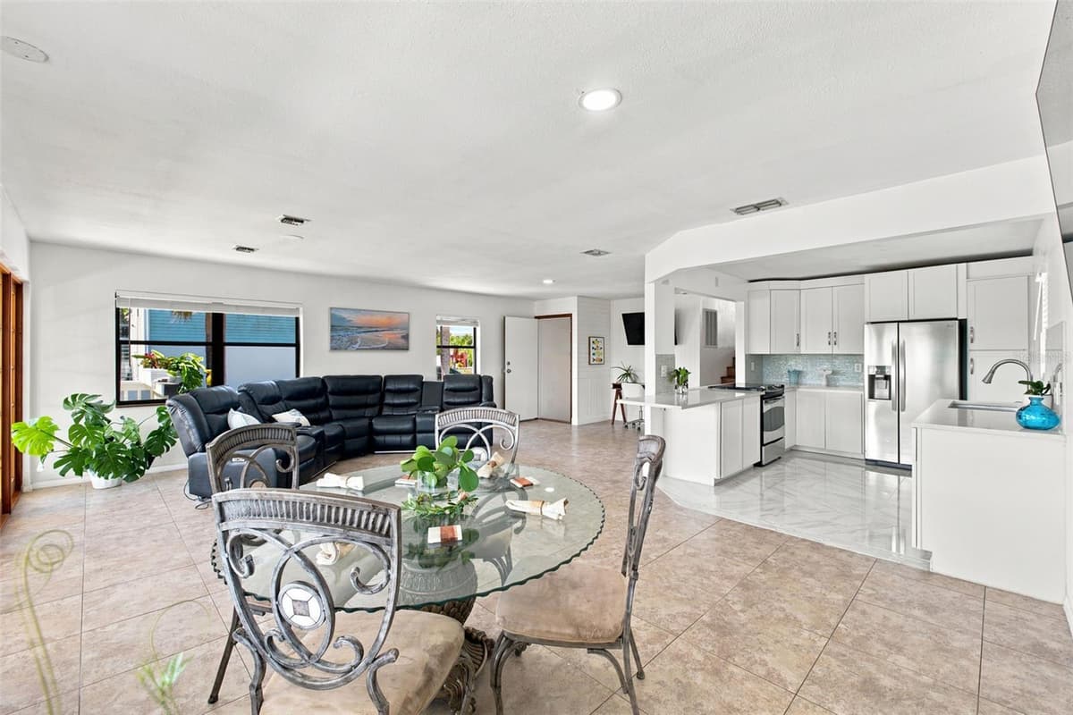 3250 ROSE ARBOR DRIVE — photo 6 of 59