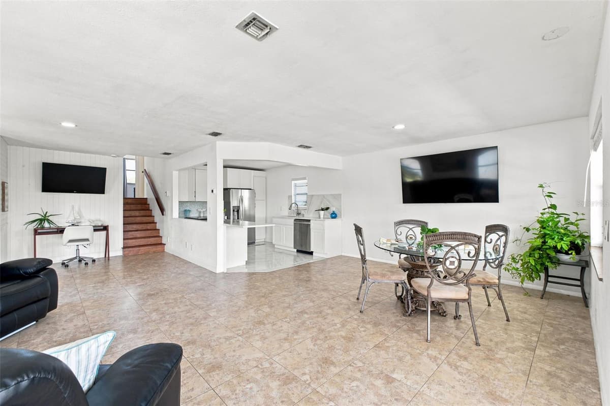 3250 ROSE ARBOR DRIVE — photo 9 of 59