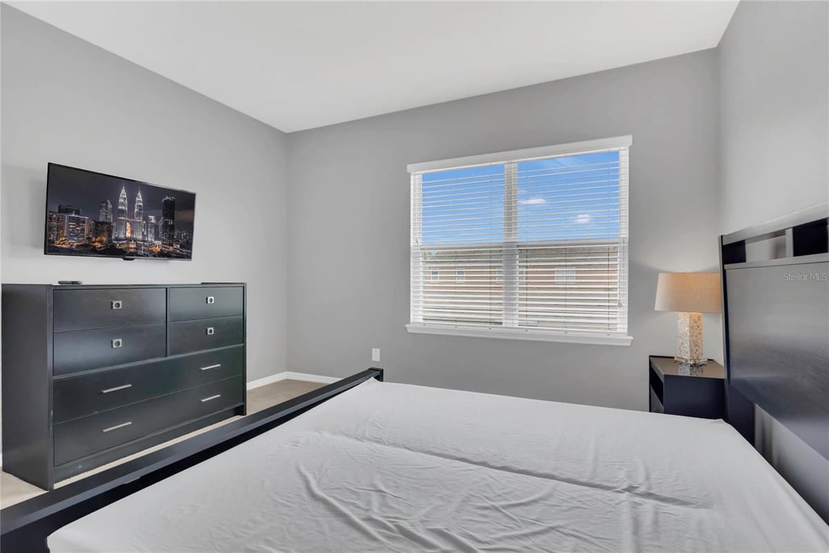 7752 RIGBY STREET — photo 11 of 26