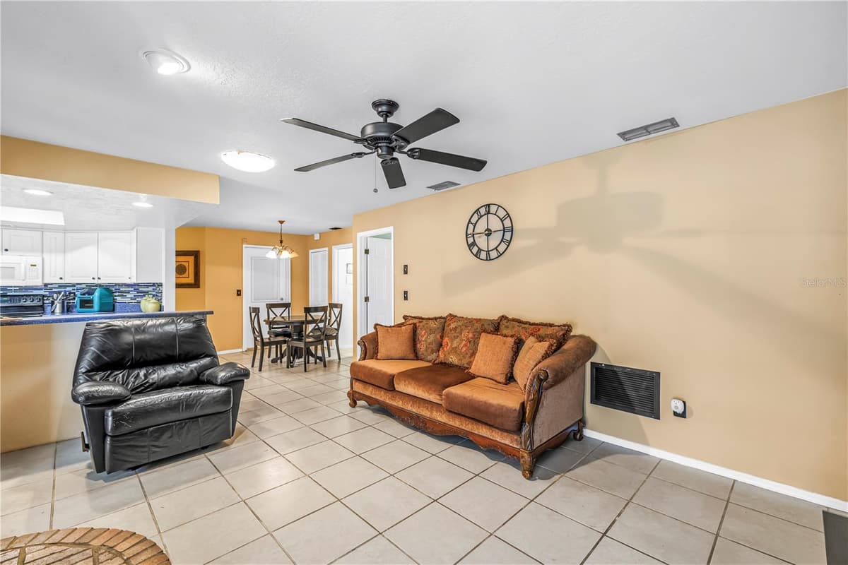 9212 RUSTIC PINES BOULEVARD — photo 12 of 31