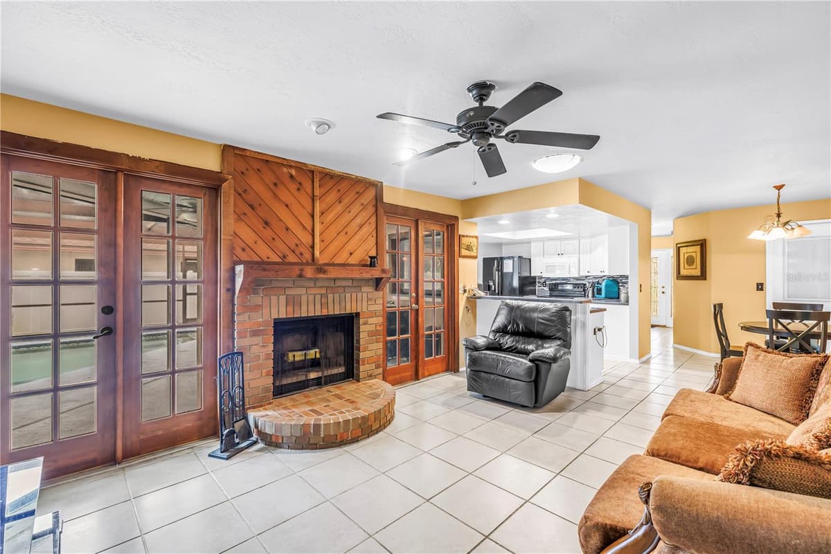 9212 RUSTIC PINES BOULEVARD — photo 13 of 31