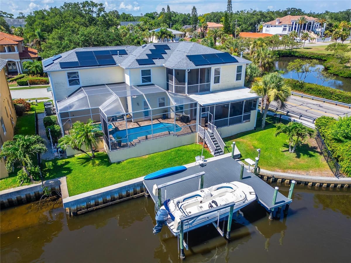339 MANATEE LANE — photo 8 of 36