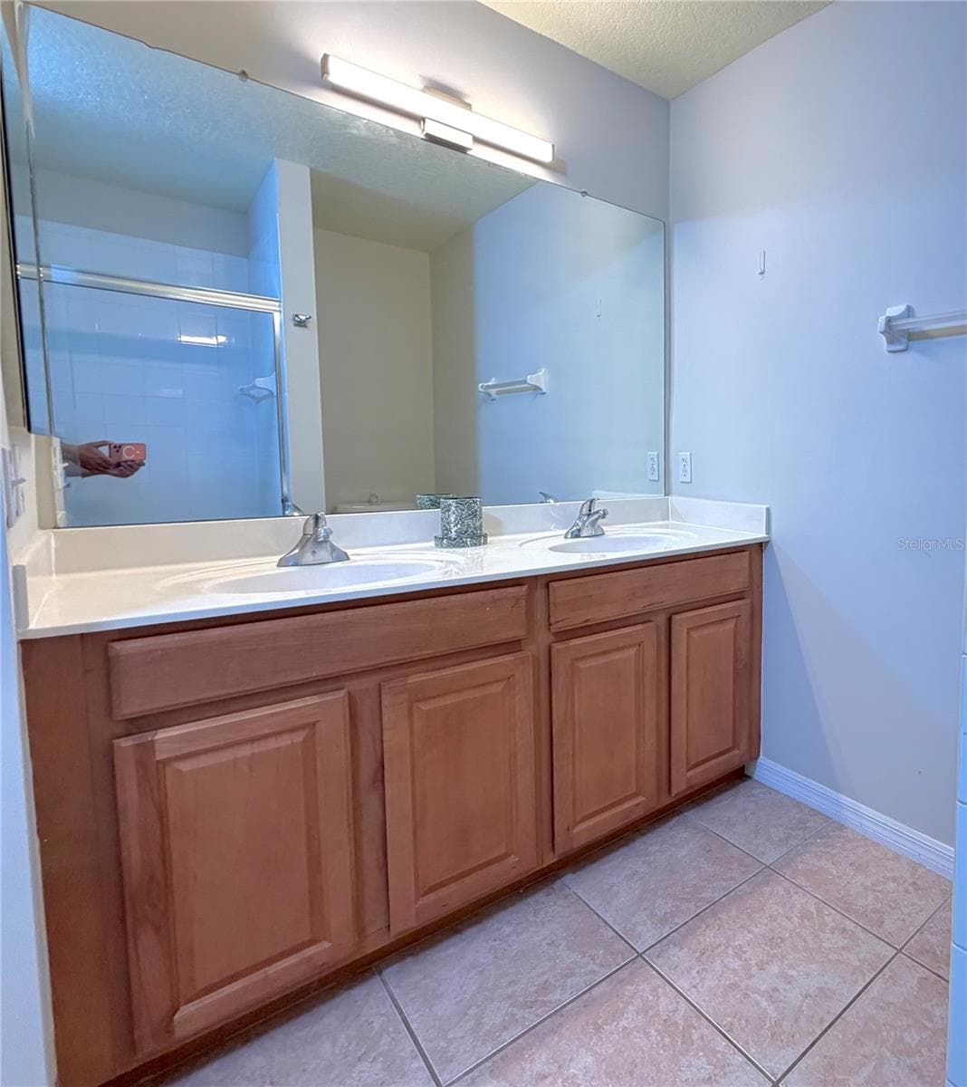 909 WATERSIDE LANE — photo 17 of 37