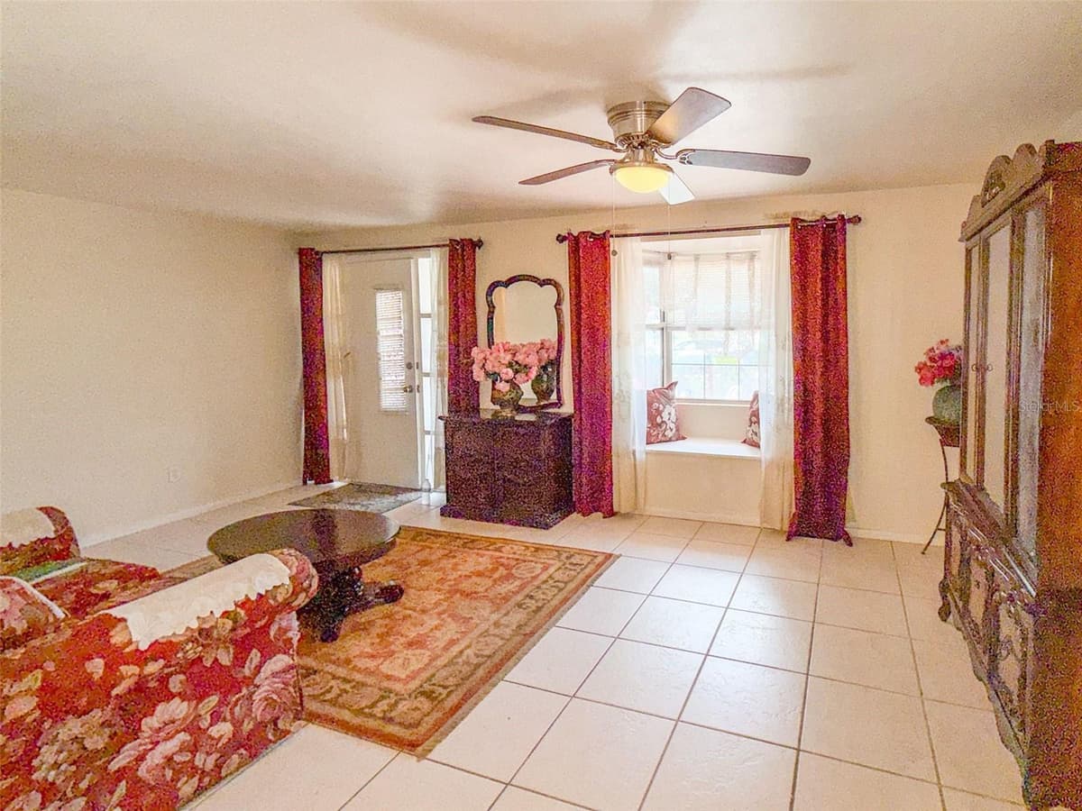 4737 LONGWOOD AVENUE — photo 3 of 24