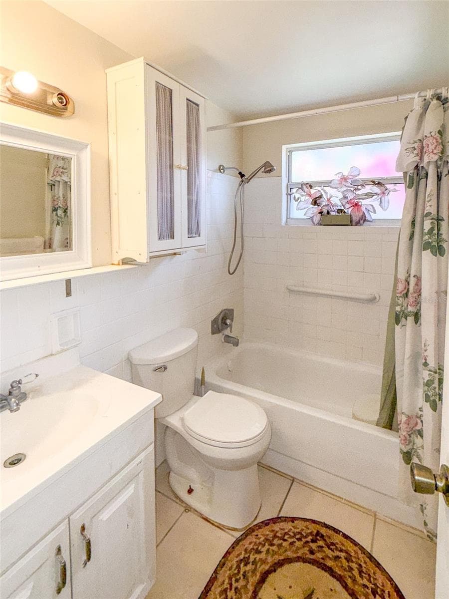 4737 LONGWOOD AVENUE — photo 17 of 24