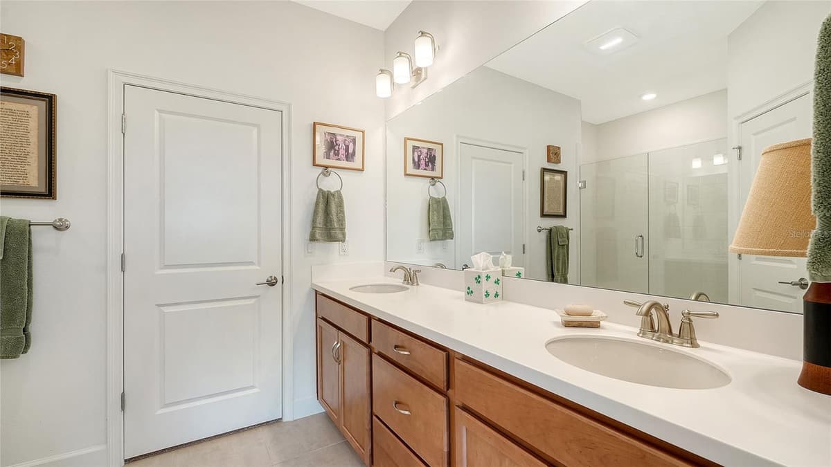 6223 PLATEAU COURT — photo 18 of 87