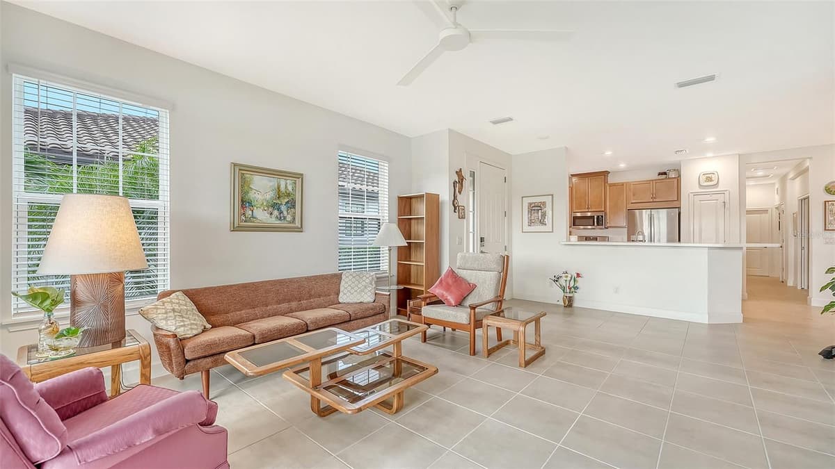6223 PLATEAU COURT — photo 8 of 87