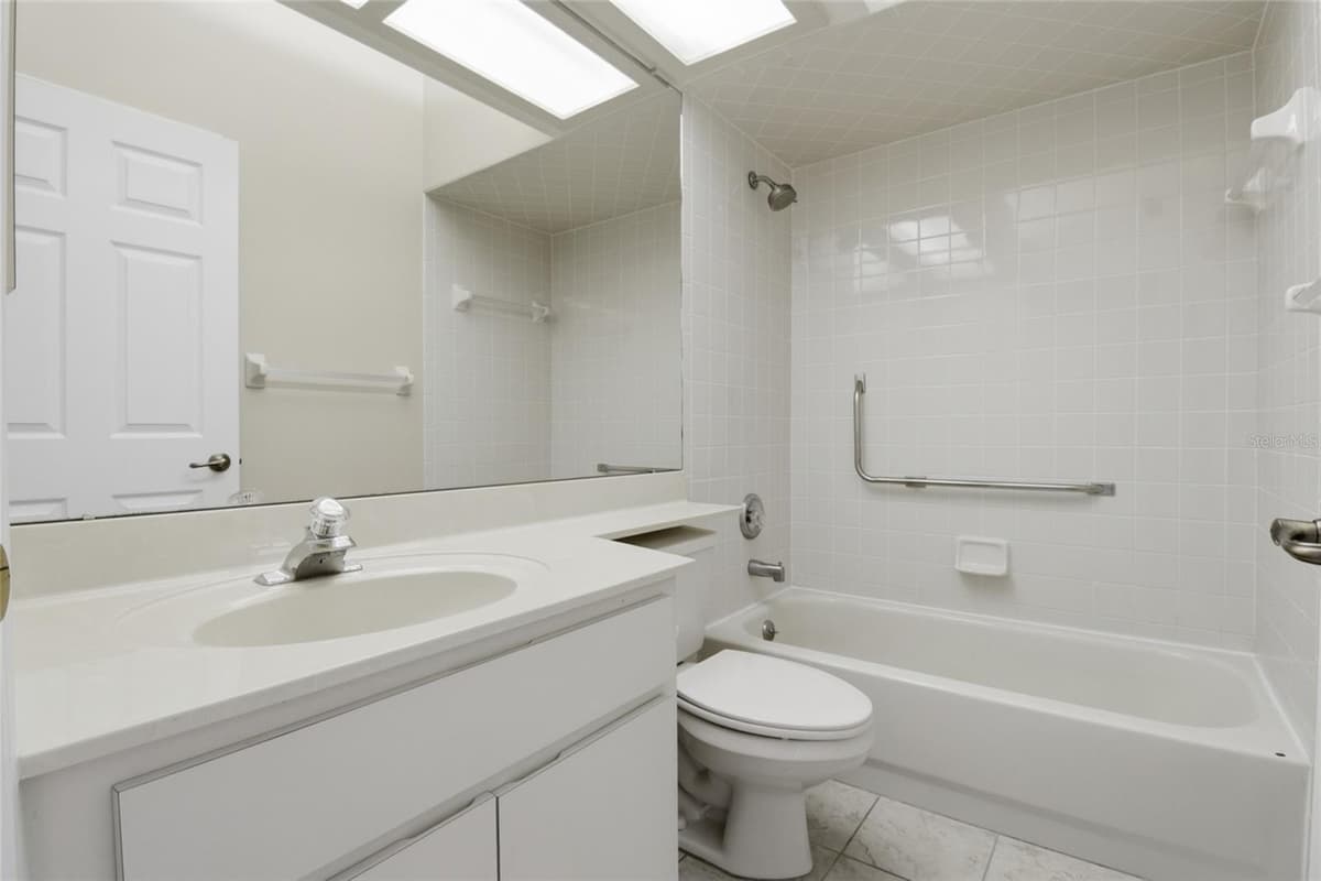 6700 KINGSBURY LANE — photo 18 of 25