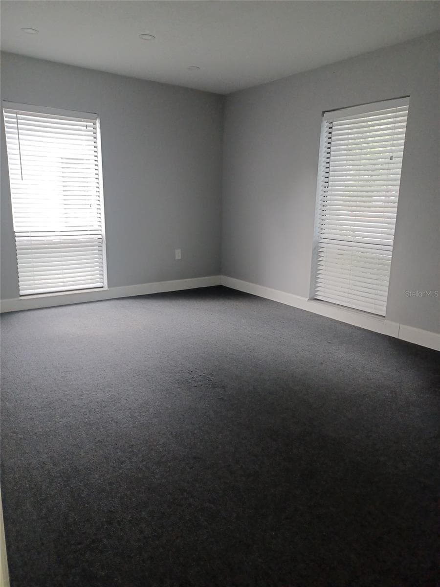 13304 WINDING OAK COURT — photo 8 of 12