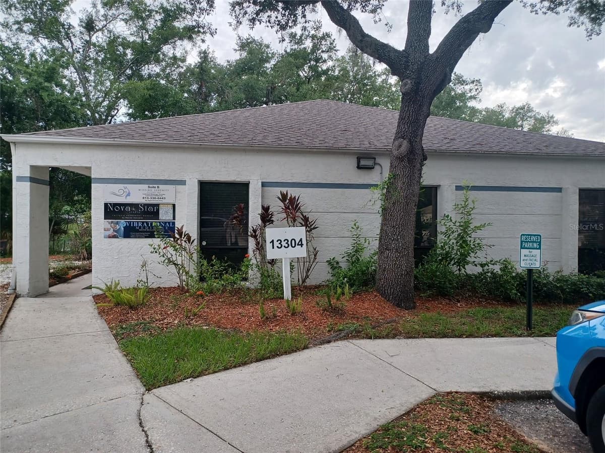 13304 WINDING OAK COURT — photo 1 of 12