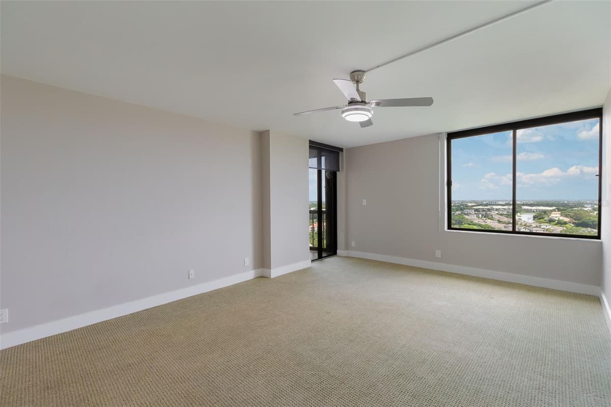 2480 PRESIDENTIAL WAY — photo 17 of 55